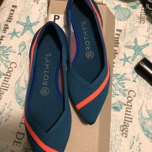 rothys teal neon stripe
